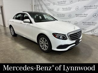 Used 2017 Mercedes-Benz E 300 4MATIC video 1