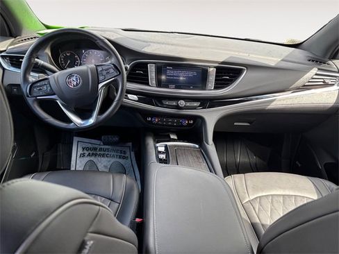 Used 2023 Buick Enclave Avenir w/ Avenir Technology Package image 10