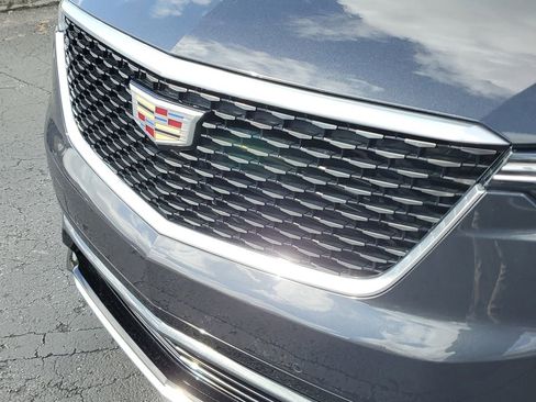 Certified 2023 Cadillac XT6 Premium Luxury image 9