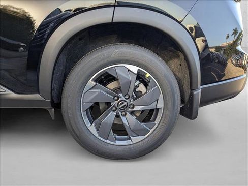 New 2026 Nissan Rogue SV image 9