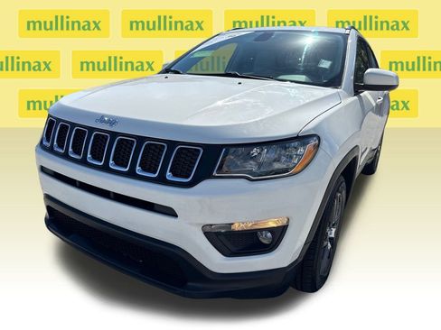 Used 2019 Jeep Compass Latitude image 11