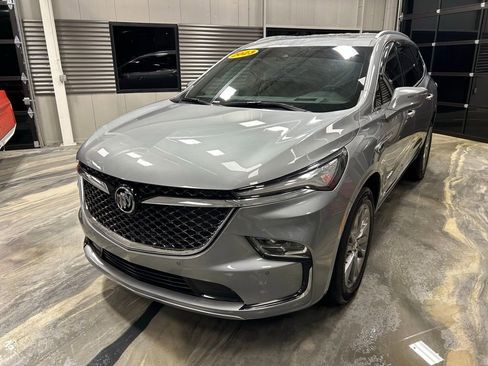 Used 2023 Buick Enclave Avenir w/ Avenir Technology Package image 4