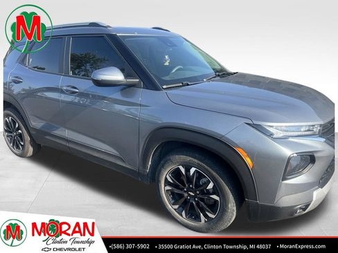 Used 2021 Chevrolet TrailBlazer LT w/ Convenience Package FWD image 1