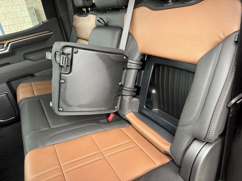 New 2026 Chevrolet Silverado 1500 High Country w/ Technology Package image 32