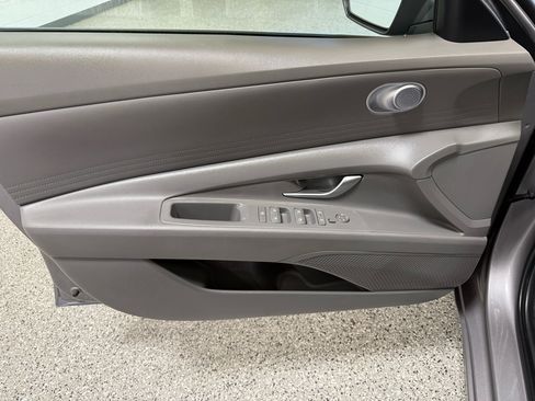 Used 2024 Hyundai Elantra SEL image 10