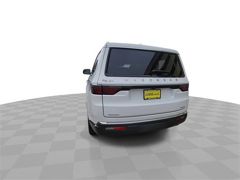 Used 2022 Jeep Wagoneer Series II image 7