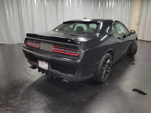Used 2022 Dodge Challenger GT AWD/4WD image 8