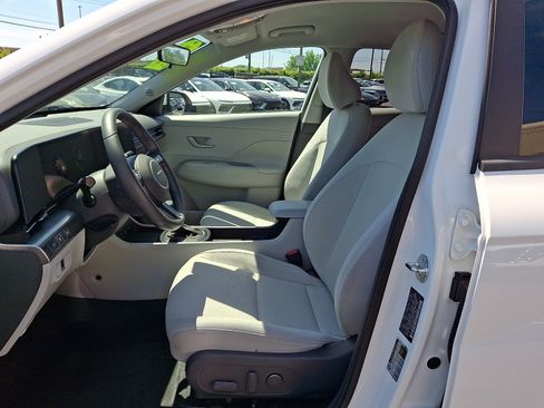Certified 2024 Hyundai Kona SEL AWD/4WD image 13
