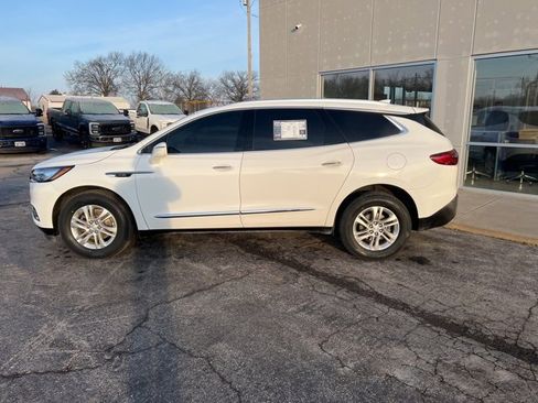 Used 2019 Buick Enclave Essence image 8