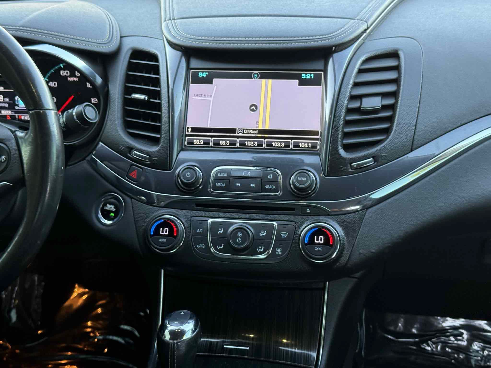 Used 2019 Chevrolet Impala Premier FWD image 12