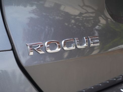 Used 2015 Nissan Rogue SL w/ SL Premium Package FWD image 17