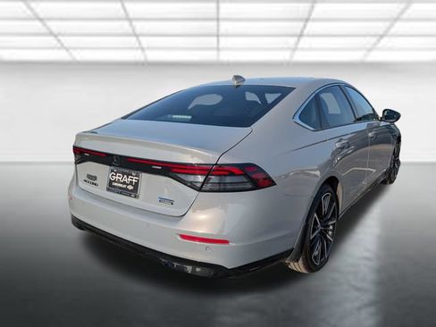 Used 2025 Honda Accord Touring image 28