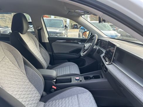 New 2026 Volkswagen Tiguan S image 28