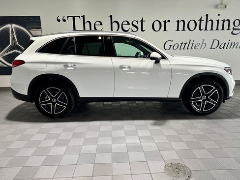 New 2026 Mercedes-Benz GLC 300 4MATIC image 3