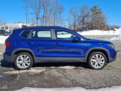 Used 2023 Volkswagen Taos S image 12