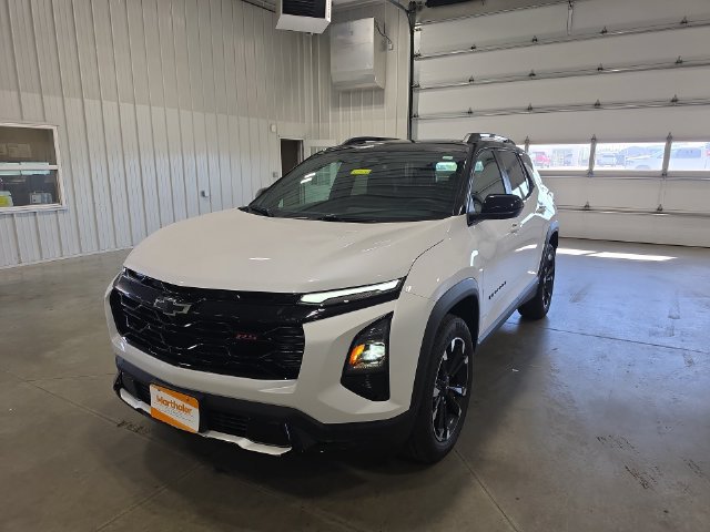 Used 2025 Chevrolet Equinox RS w/ Convenience Package III AWD/4WD image 4