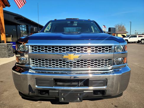 Used 2019 Chevrolet Silverado 3500 W/T w/ WT Convenience Package image 2