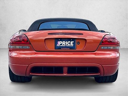 Used 2005 Dodge Viper SRT-10 w/ Copperhead Edition Group RWD image 4