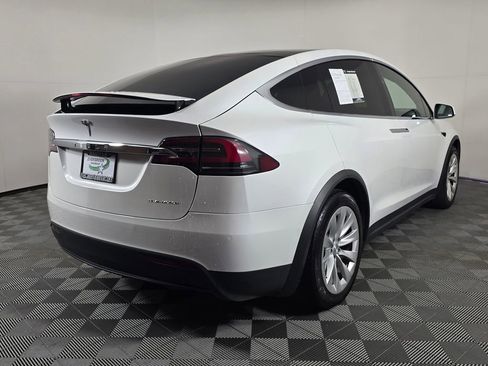 Used 2020 Tesla Model X Long Range AWD/4WD image 7