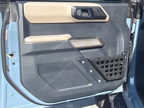 Used 2023 Ford Bronco Wildtrak image 10