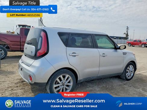 Used 2018 Kia Soul + image 4