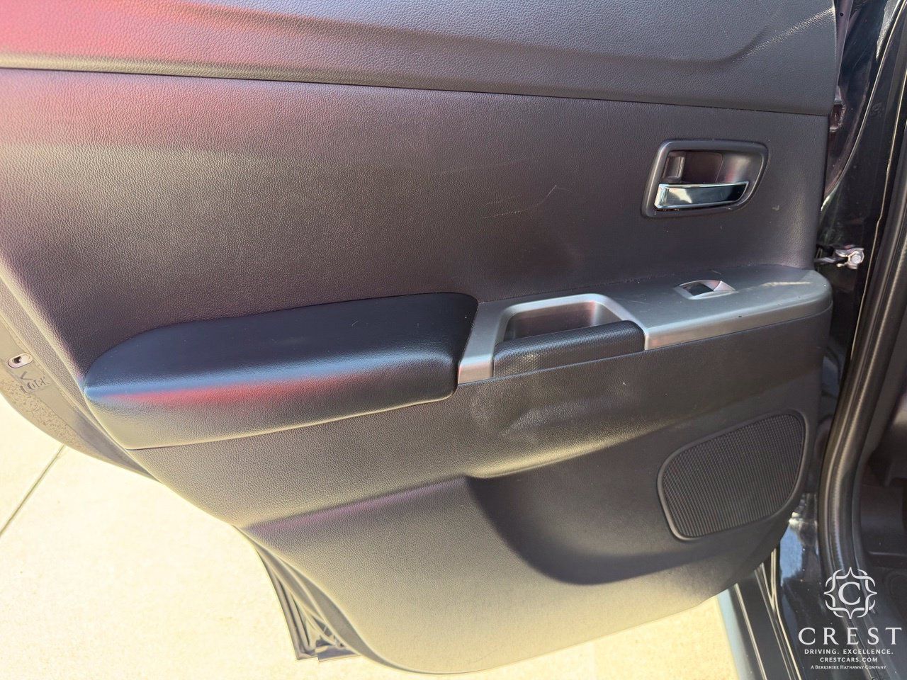 Used 2018 Mitsubishi Outlander Sport SE FWD image 11