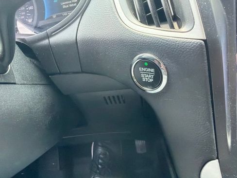 Used 2024 Ford Edge SEL w/ Sport Appearance Package AWD/4WD image 9