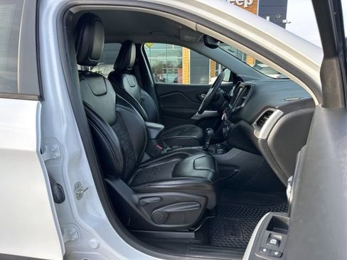 Used 2022 Jeep Cherokee Latitude image 25