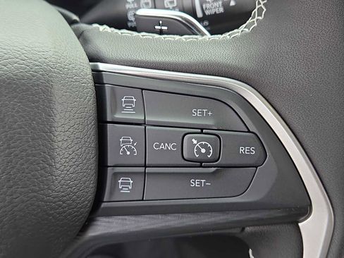 New 2025 Jeep Grand Cherokee Laredo X w/ Luxury Tech Group I image 25