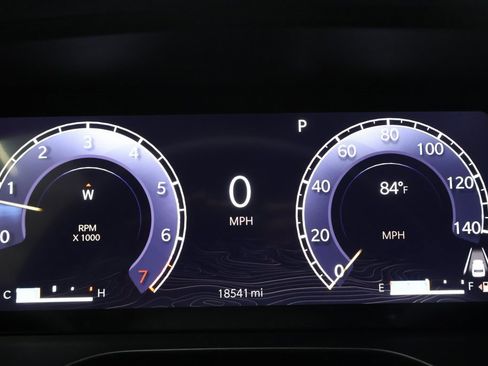 Used 2023 Jeep Grand Cherokee Limited image 20