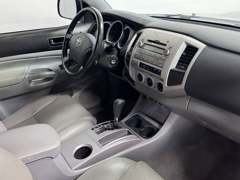 Used 2010 Toyota Tacoma 4x4 Double Cab V6 image 21