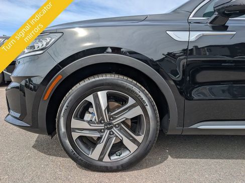 Certified 2023 Kia Sorento EX image 12