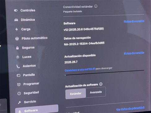 Used 2021 Tesla Model Y Long Range image 27