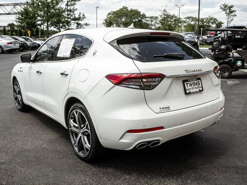 Used 2023 Maserati Levante GT AWD/4WD image 39