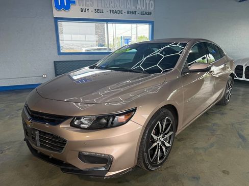 Used 2018 Chevrolet Malibu LT w/ True North Edition FWD image 5