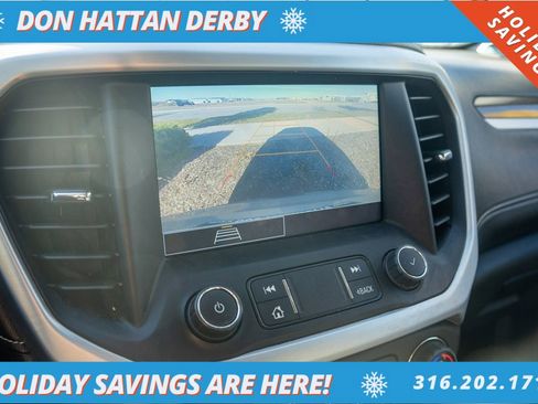 Used 2023 GMC Acadia SLE w/ Driver Convenience Package image 8