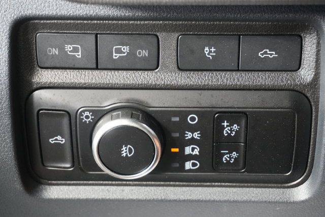 Used 2024 Ford F450 Platinum w/ FX4 Off-Road Package AWD/4WD image 24