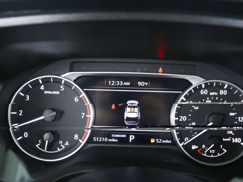 Used 2024 Nissan Rogue SV w/ SV Premium Package FWD image 15