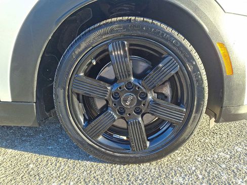 Certified 2024 MINI Cooper S image 8