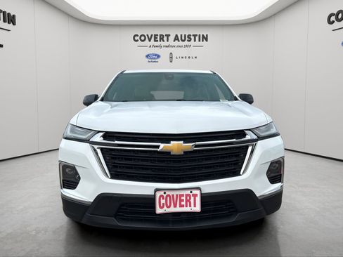 Used 2022 Chevrolet Traverse LS w/ LPO, Cargo Package FWD image 8
