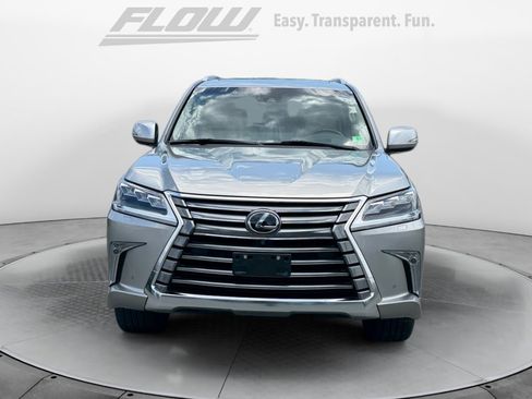 Used 2021 Lexus LX 570 4WD w/ Luxury Package image 3