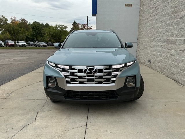 Used 2023 Hyundai Santa Cruz SEL w/ Activity Package AWD/4WD image 2