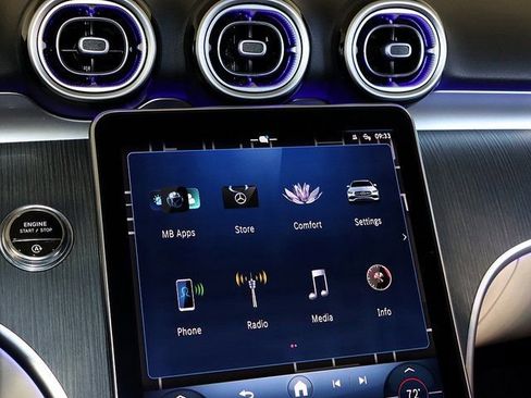 Used 2022 Mercedes-Benz C 300 C 300 w/ Exclusive Trim Package image 18