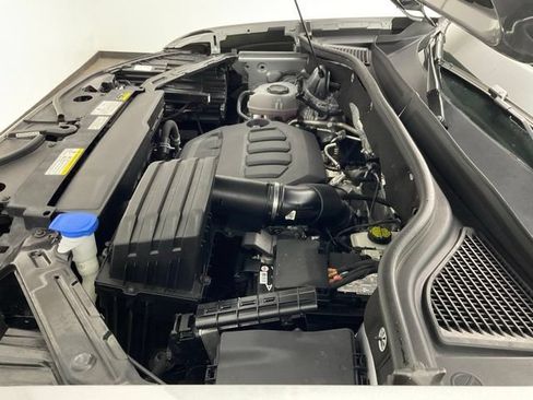Used 2025 Volkswagen Atlas SE FWD image 21