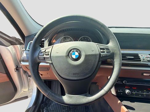 Used 2011 BMW 550i Gran Turismo xDrive 550i xDrive image 36