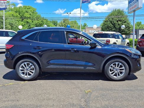Certified 2021 Ford Escape SE w/ Convenience Package AWD/4WD image 7