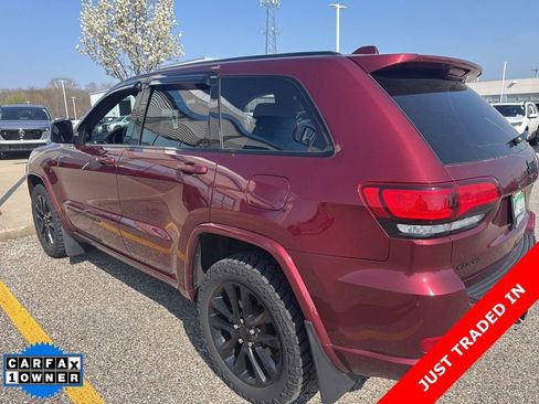 Used 2022 Jeep Grand Cherokee Laredo X AWD/4WD image 5