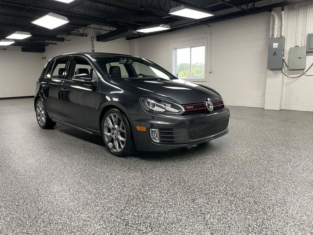 Used 2014 Volkswagen GTI Driver's Edition FWD image 4