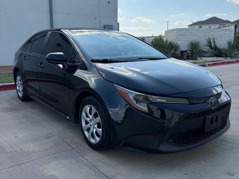 Used 2021 Toyota Corolla LE FWD image 6