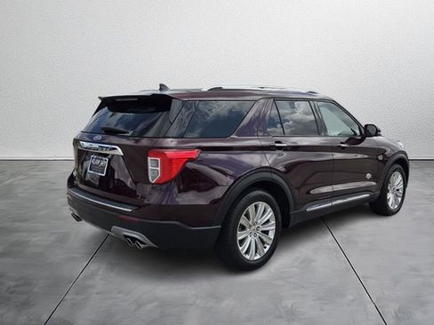 Used 2022 Ford Explorer King Ranch w/ Premium Technology Package image 5